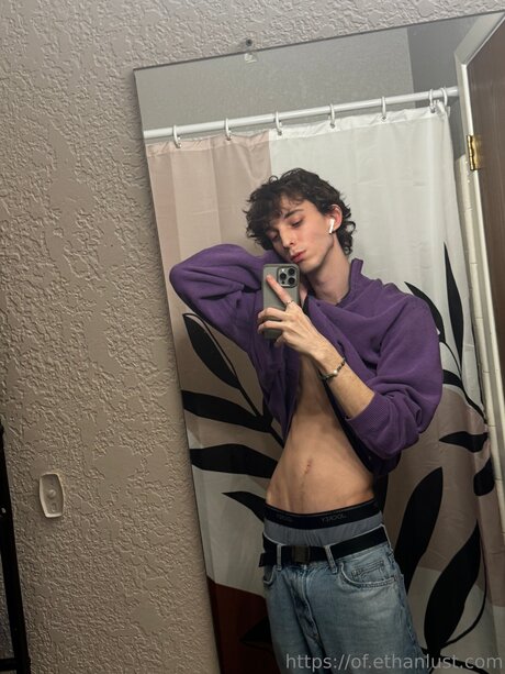 Ethanlustx star du porno des photos