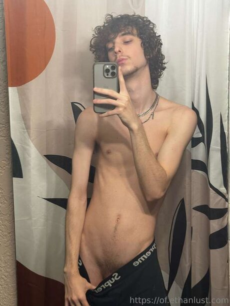 Ethanlustx star du porno parfaite des photos