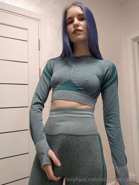 Elliemorte Free star du porno nue img