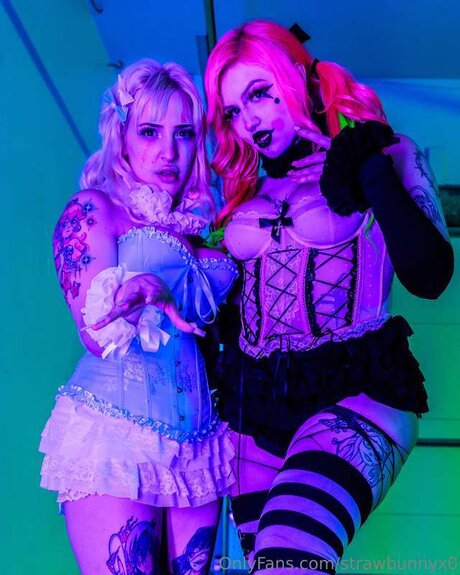 Strawbunnyx0 modèle joli archive