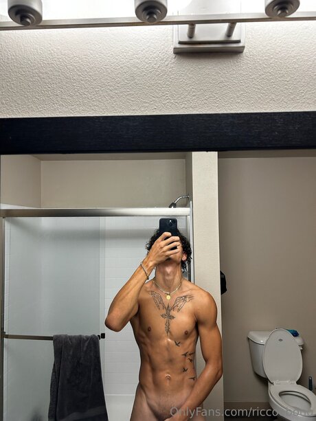 Riccoobono nus de stars du porno img