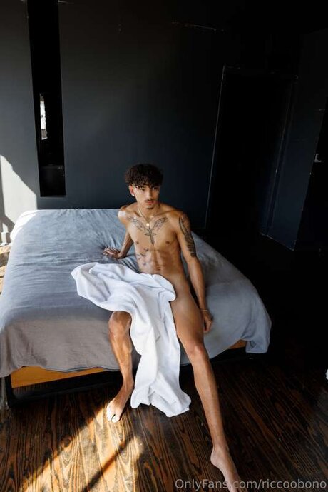 Riccoobono actrice xxx des photos