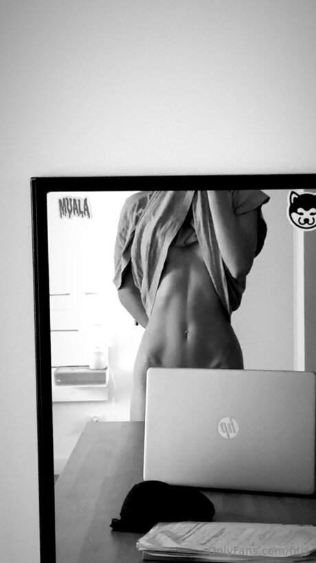 Fitjx star du porno nue photos