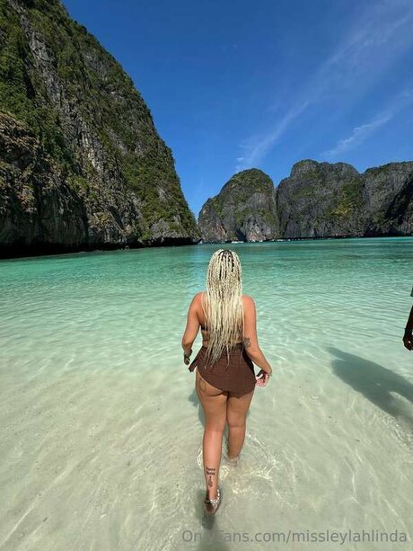 Missleylahlinda star exclusive image