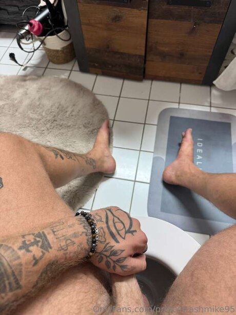 Mikeyboy95 star du porno parfaite image