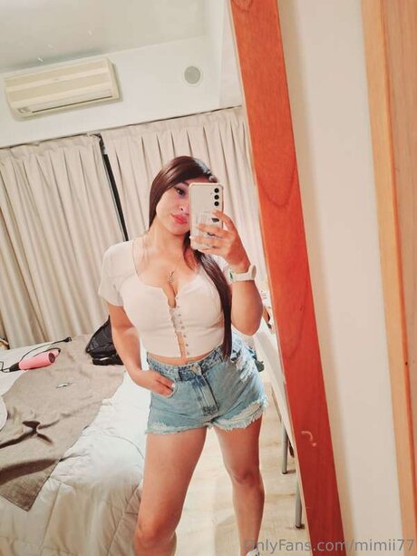 Mimii77 modèle érotique archive