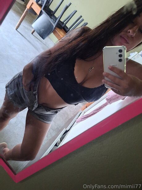 Mimii77 modèle xxx photos