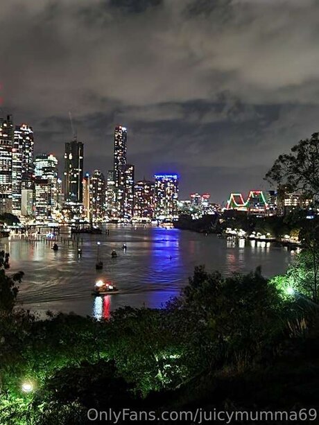 Juicymumma69 xxx star du porno photo