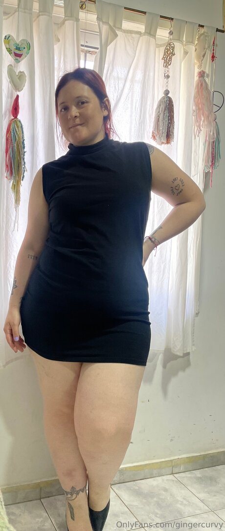 Gingercurvy jolie étoile image