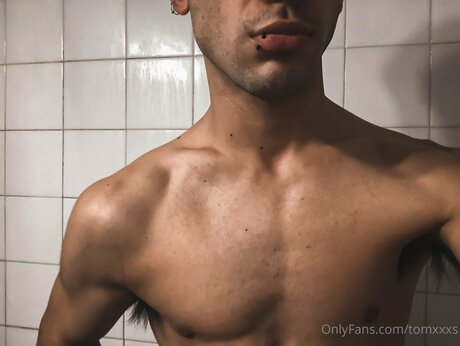 Tomxxxs jolie actrice image