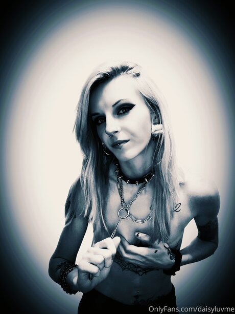 Daisyluvme xxx étoile des photos