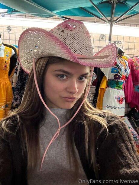 Olivemae star du porno chaude des photos