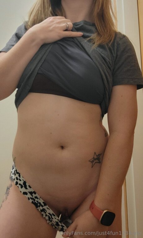 Just4fun1234 Vip modèle adulte photos