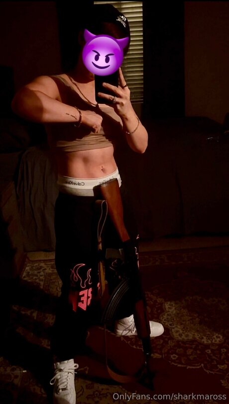 Sharkmaross modèle de sexe photos