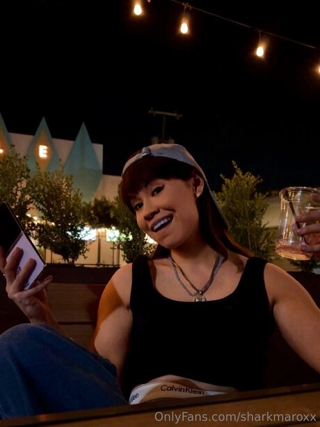 Sharkmaross étoile exclusive photo