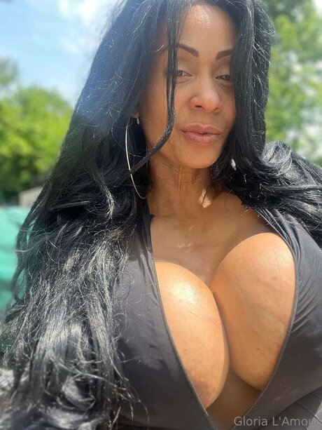 Glorialamour art modèle archive