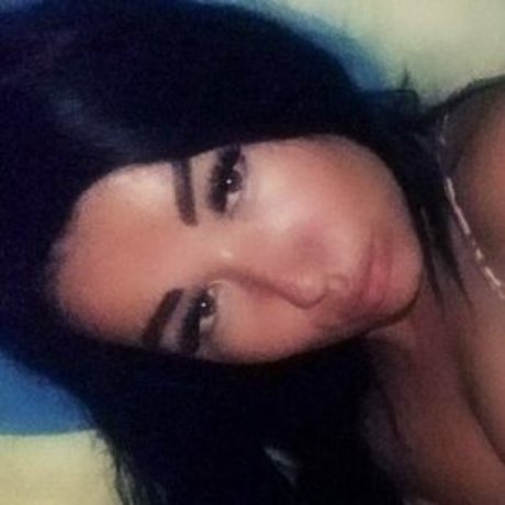 sarabig actrice érotique photo