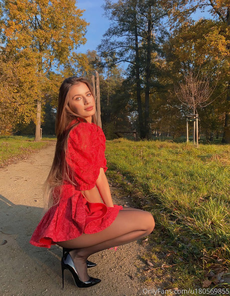 linadiaa jolie star du porno img