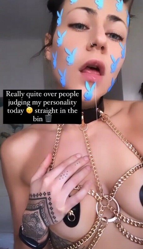 Lois Pacitto star du porno hd des photos