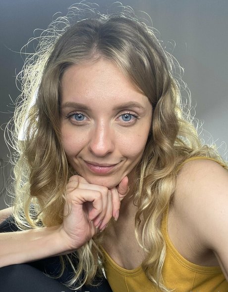 sexsweetblonde top star photos