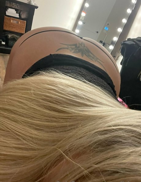 filles de larmée uniquementfans xxx haute qualité images