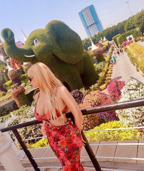 Luana88chloe belle étoile galerie