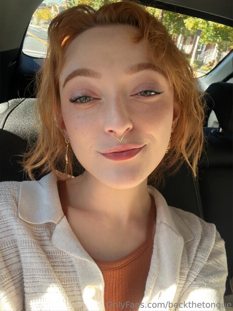 beckthetongue modèle chaud galeries