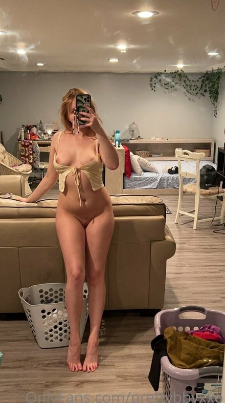 lilahwren modèle érotique archive