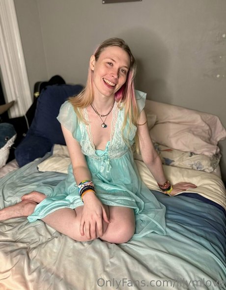 lilymlove star exclusive img