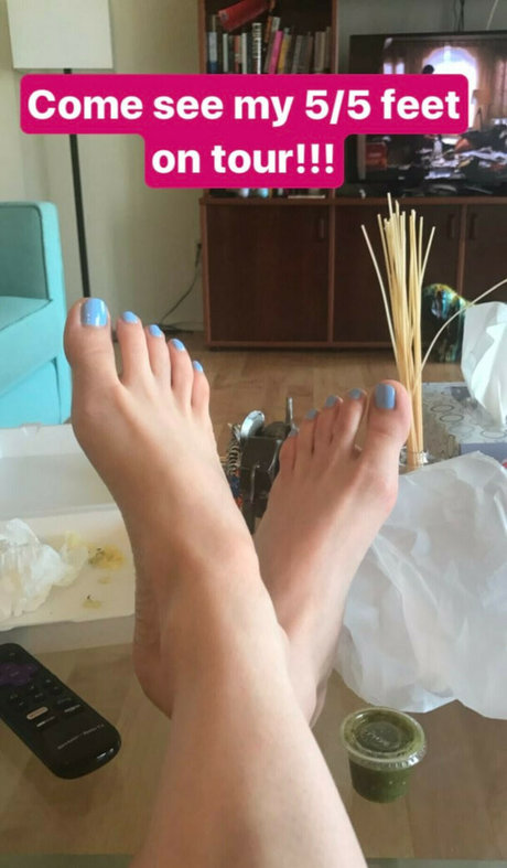 Allison Raskin actrice collection