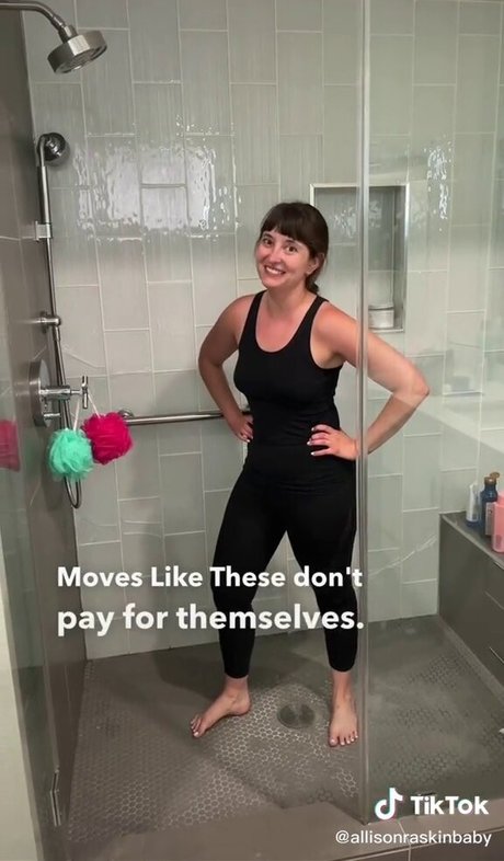 Allison Raskin art modèle des photos