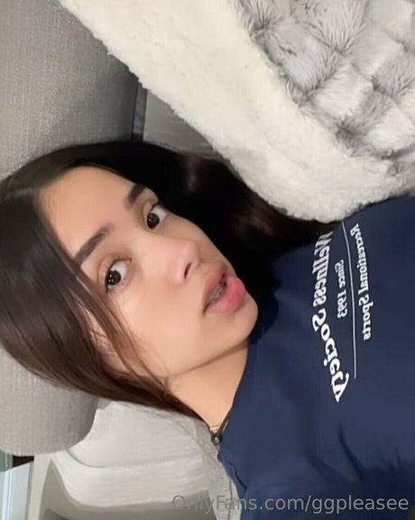 ggpleasee actrice érotique img