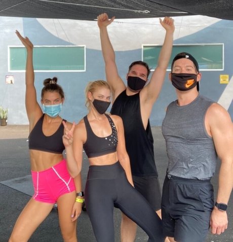 Chloe East modèle de sexe image