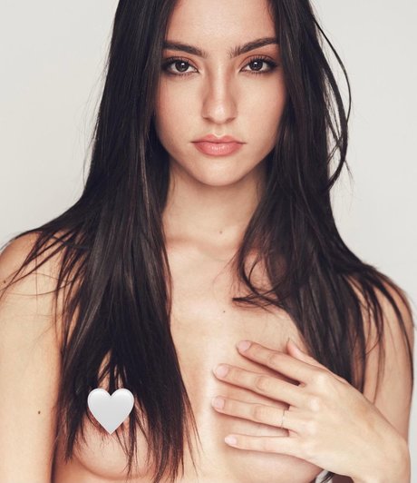 Mathilde Lasry star du porno parfaite photo