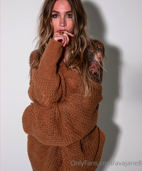 avajane8 haut modèle image