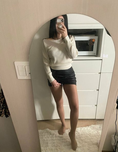 dailysungy modèle exclusif photo