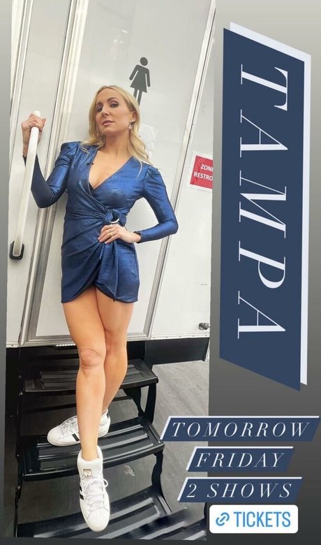 Nikki Glaser actrice libre image