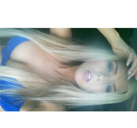 Anais Rizzo sexe star galerie