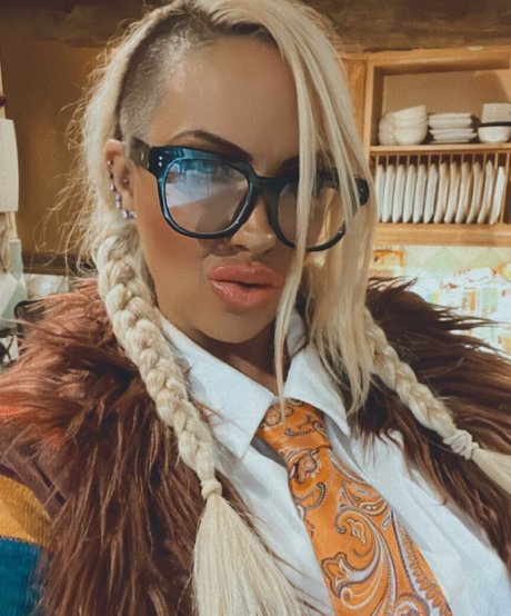 Jodie Marsh star du porno chaud img