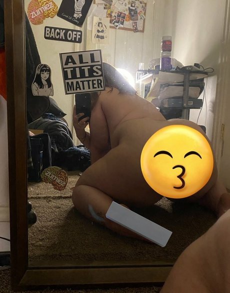 Corpsegirlkat star du porno en haute qualité galeries