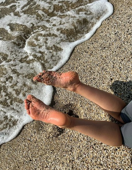 yesonee actrice pornographique photos