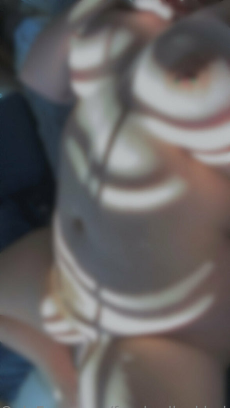 freebadluckbaby420 beau modèle des photos