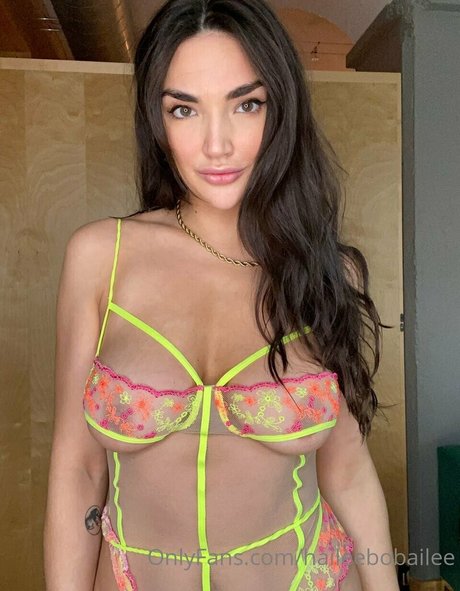 Hailee Bobailee belle actrice galeries