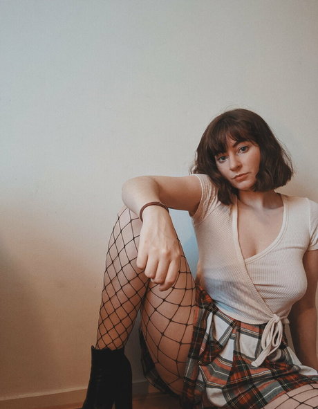 fellation en bikini onlyfans sexy chaud photo