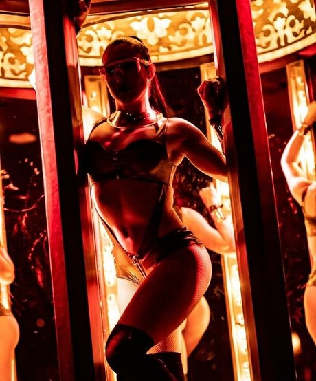 leahshines actrice porno img