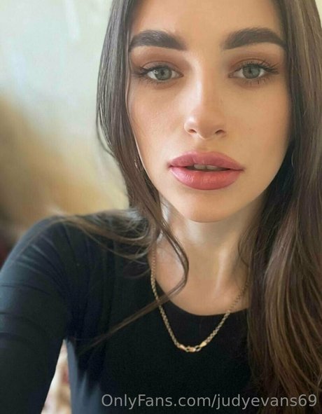 judyevans69 beau modèle img