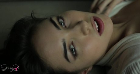 Lera Faraonova star pornographique collection