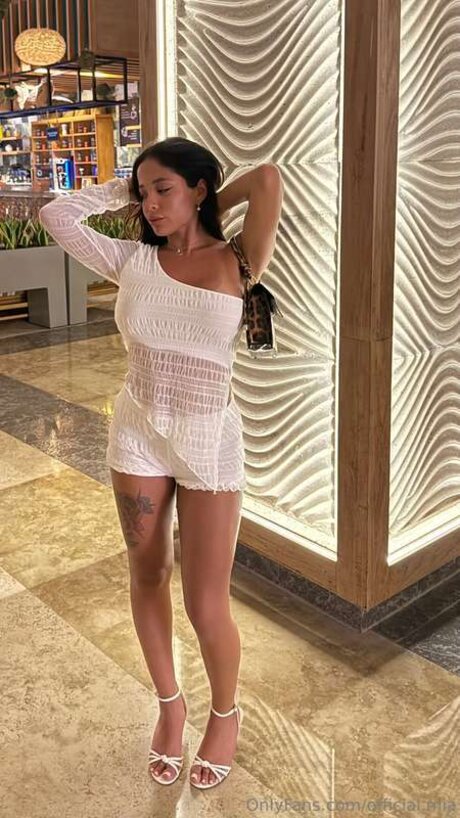 Official Mia actrice parfaite img