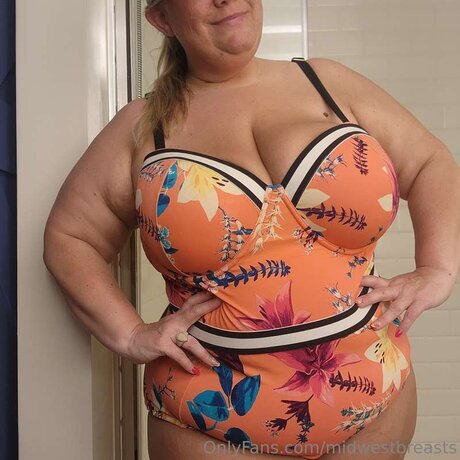 Midwestbreasts xxx star du porno images