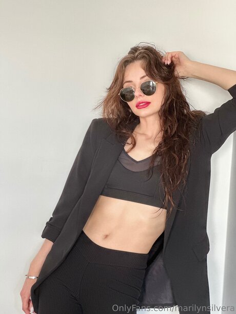 Little Lilu étoile chaude photos